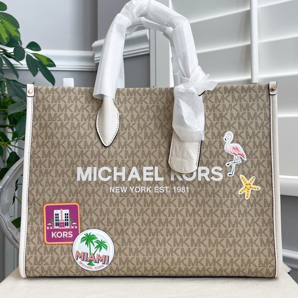 Michael Kors Handbags - 🔥NeW! Michael Kors Mirella Medium Tote